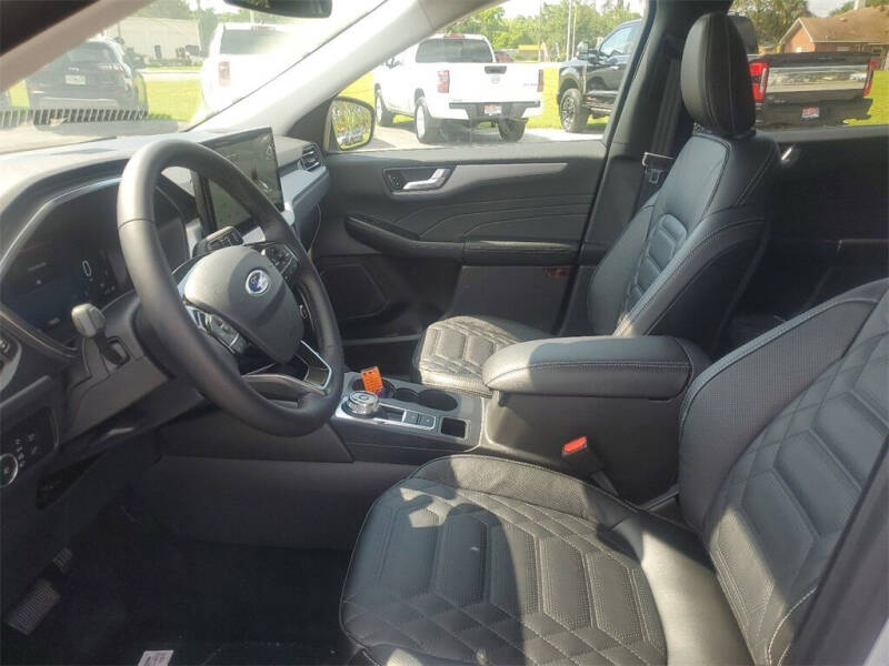 2024 Ford Escape Platinum