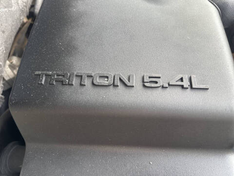 2004 Ford Expedition XLT