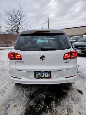 2016 Volkswagen Tiguan 2.0T R-Line 4Motion