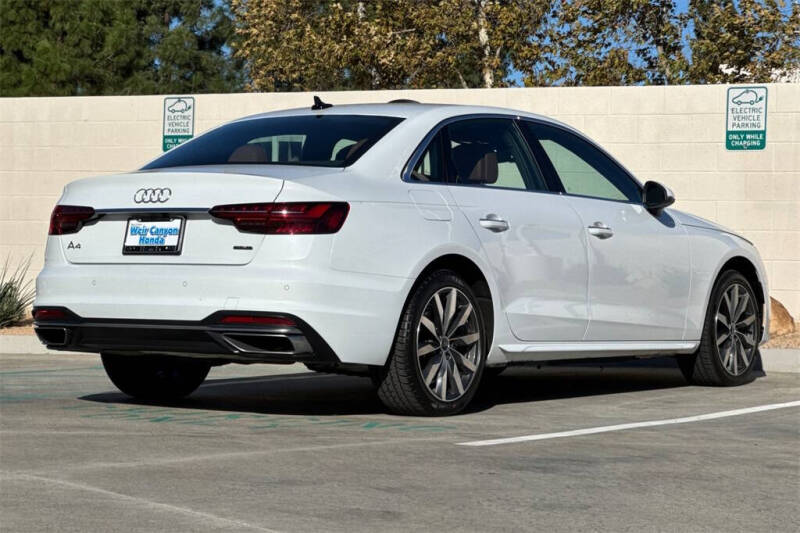 2021 Audi A4 quattro Premium 40 TFSI