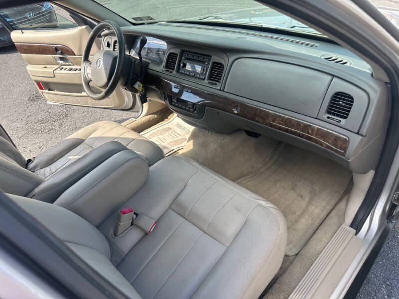 2011 Mercury Grand Marquis LS