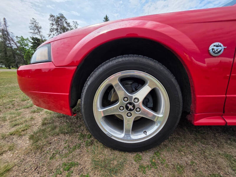 2004 Ford Mustang GT Deluxe