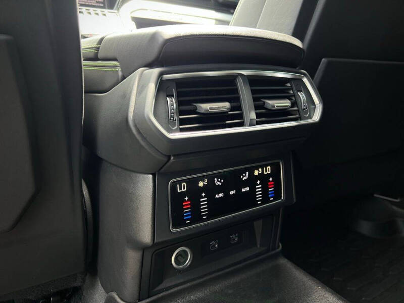 2022 Lamborghini Urus