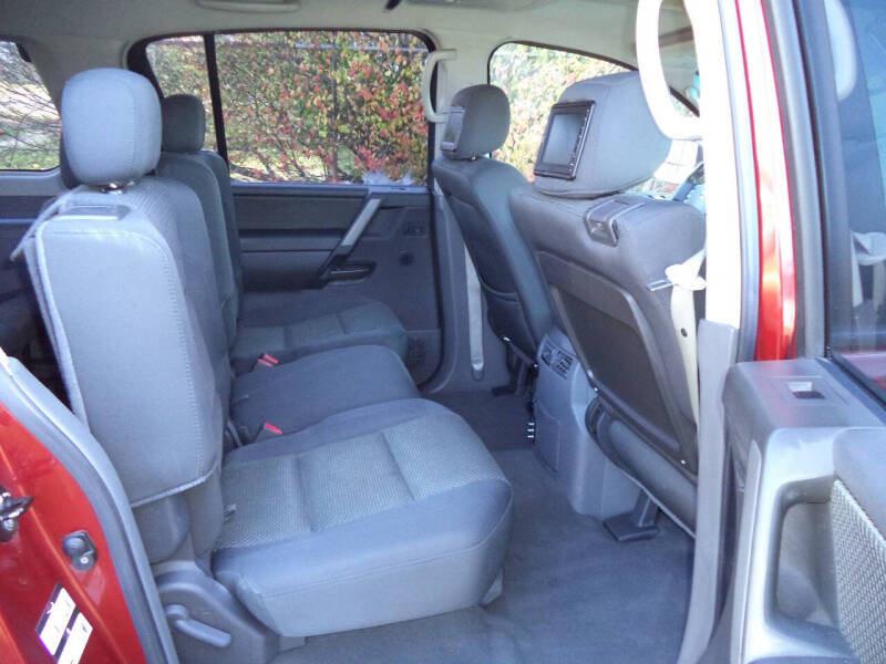 2005 Nissan Armada SE