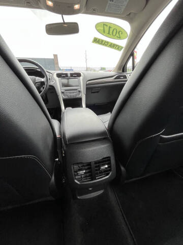 2017 Ford Fusion SE