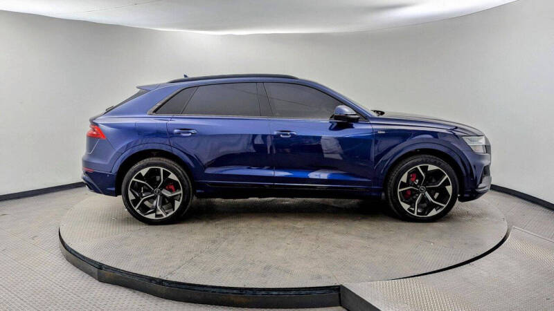 2019 Audi Q8 quattro Premium Plus 55 TFSI