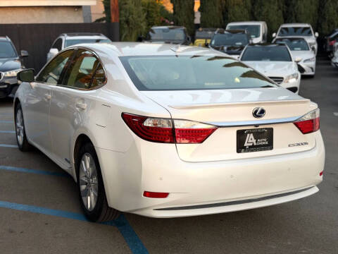 2014 Lexus ES 300h