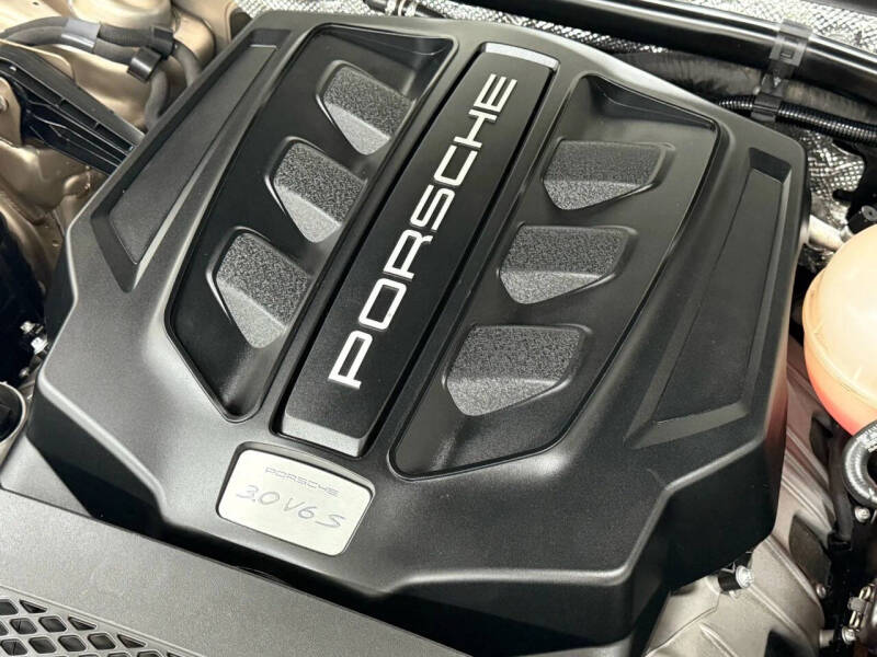 2018 Porsche Macan S