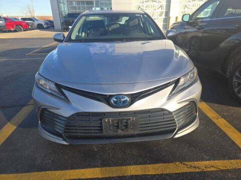 2024 Toyota Camry Hybrid LE