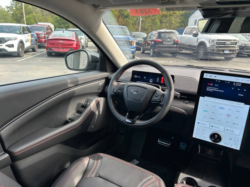 2025 Ford Mustang Mach-E Premium