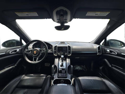 2017 Porsche Cayenne S