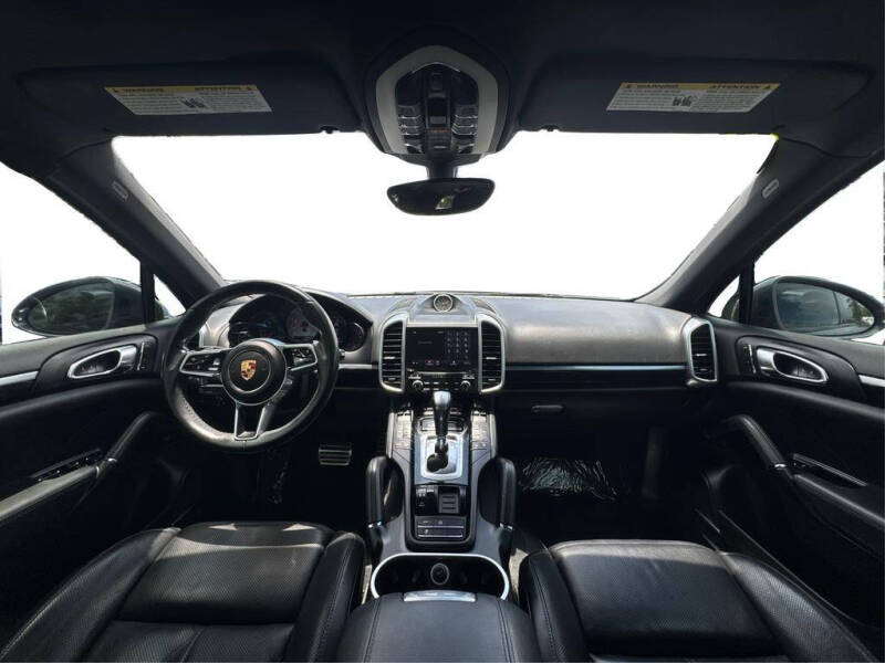 2017 Porsche Cayenne S