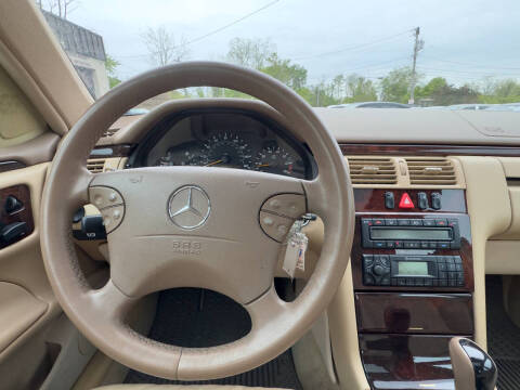 2001 Mercedes-Benz E-Class E 320