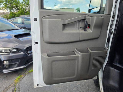 2017 GMC Savana 2500