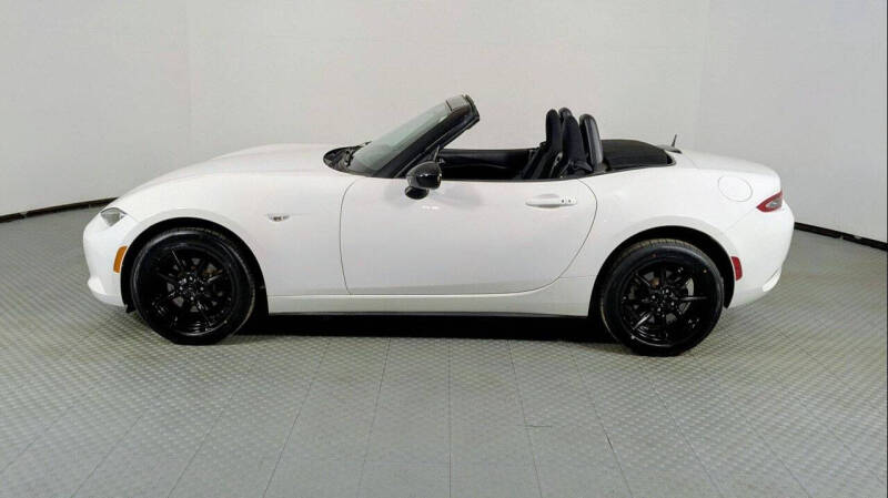 2016 Mazda MX-5 Miata Sport