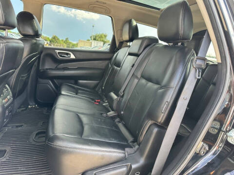 2018 Nissan Pathfinder SL