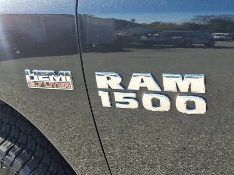 2016 RAM 1500 SLT