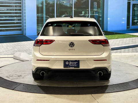 2024 Volkswagen Golf GTI SE