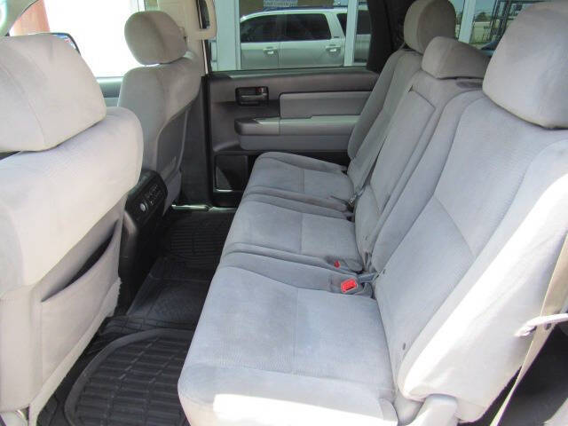 2013 Toyota Sequoia SR5