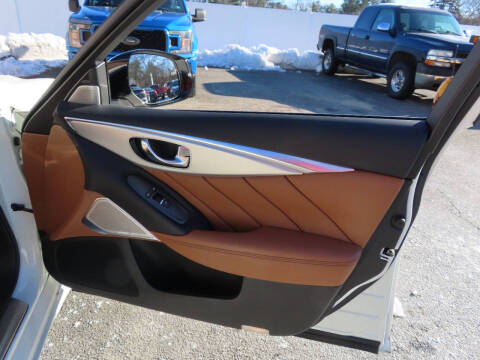 2023 Infiniti Q50 Luxe