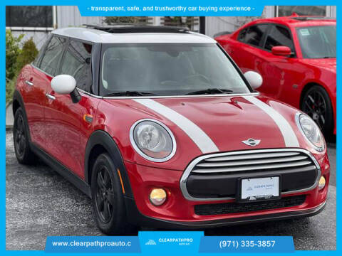 2015 MINI Hardtop 4 Door for sale at CLEARPATHPRO AUTO in Milwaukie OR