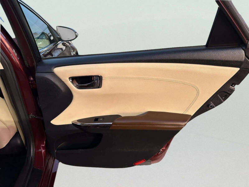 2017 Toyota Avalon XLE