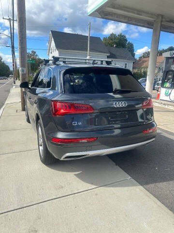 2018 Audi Q5 2.0T quattro Premium Plus