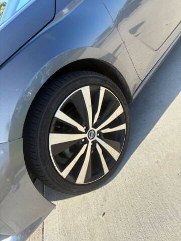 2021 Nissan Altima 2.5 SR