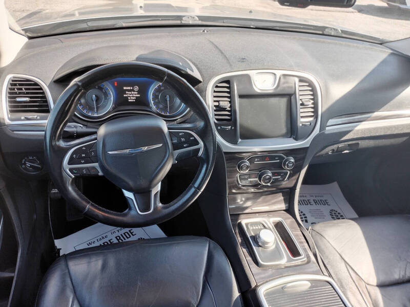 2015 Chrysler 300 Limited