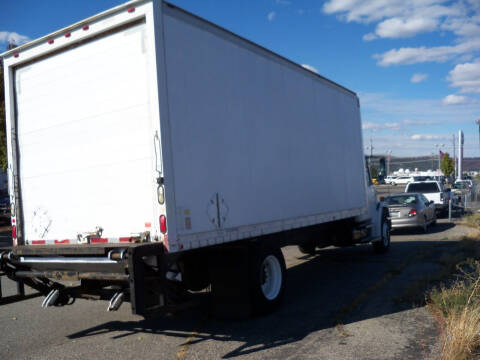1999 Freightliner FL70