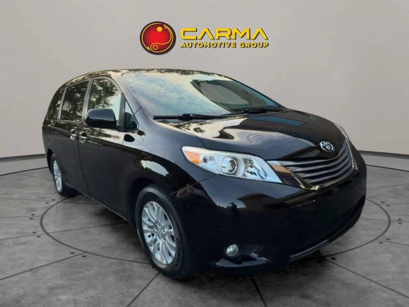 2017 Toyota Sienna XLE Premium 8-Passenger