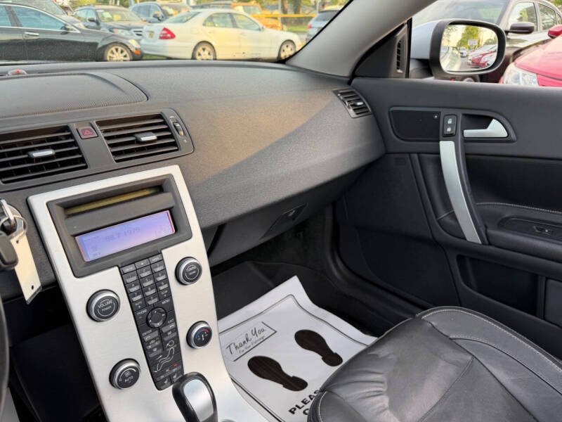 2011 Volvo C70 T5