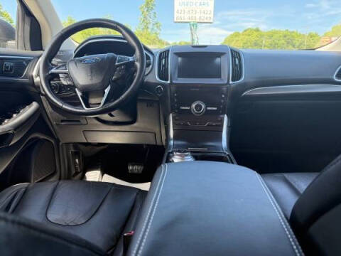 2020 Ford Edge Titanium