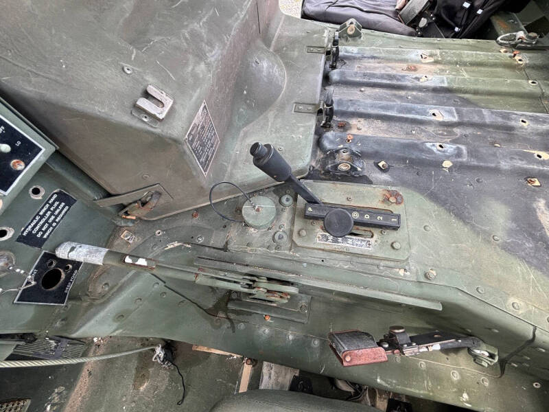 2001 AM General HMMWV