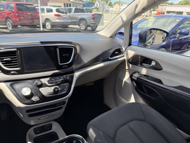2019 Chrysler Pacifica Touring Plus