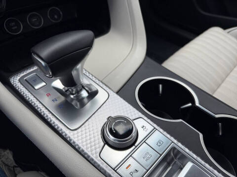 2023 Genesis G70