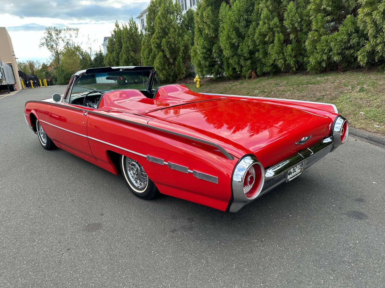 1962 Ford Thunderbird 4