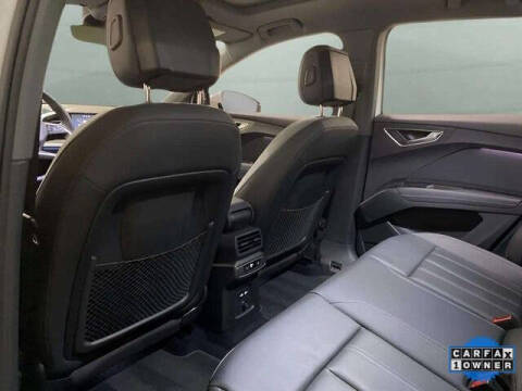 2024 Audi Q4 e-tron quattro Premium Plus 50