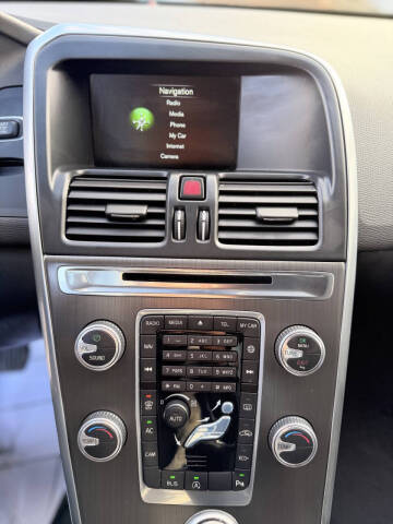 2016 Volvo XC60 T5 Drive-E