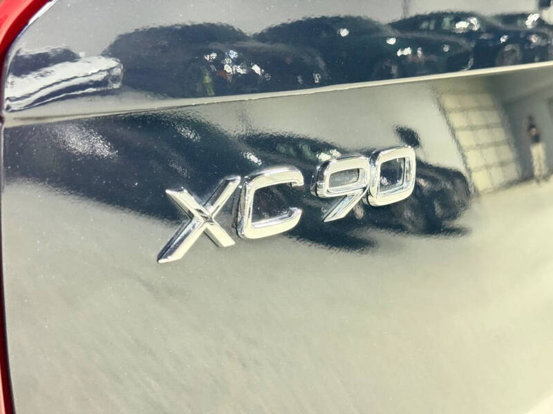 2016 Volvo XC90 T6 Momentum