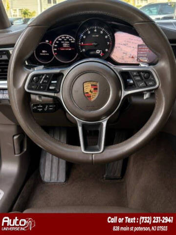 2017 Porsche Panamera