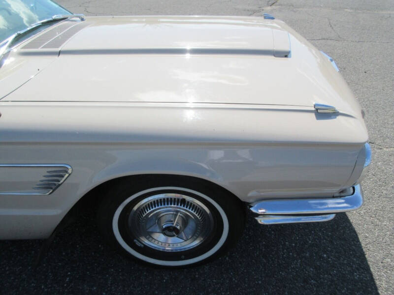 1965 Ford Thunderbird