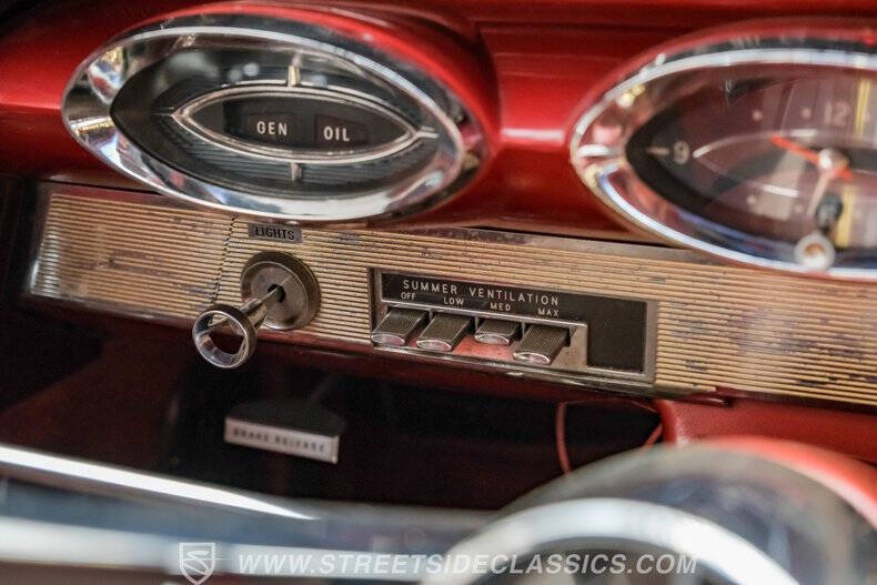 1961 Oldsmobile Starfire