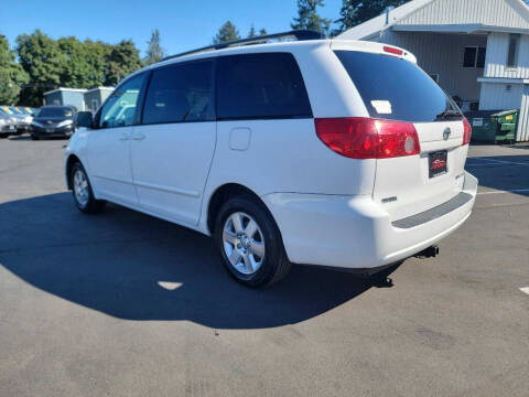 2006 Toyota Sienna CE 7 Passenger