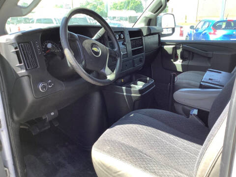 2016 Chevrolet Express 2500