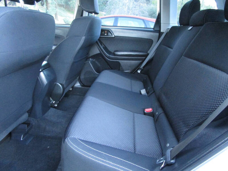 2017 Subaru Forester 2.5i