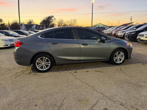 2019 Chevrolet Cruze LT