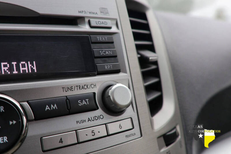 2011 Subaru Outback 2.5i Premium