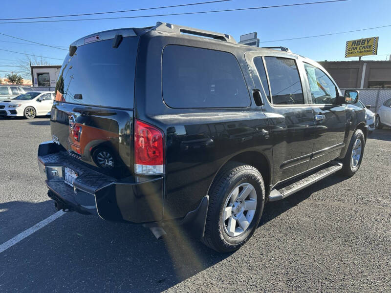 2004 Nissan Armada LE
