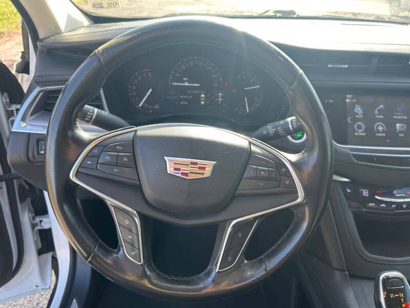 2018 Cadillac XT5 Luxury